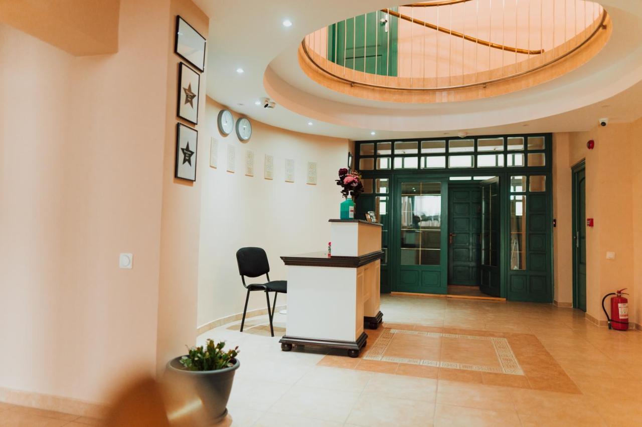Green Villa Sibiu Bagian luar foto