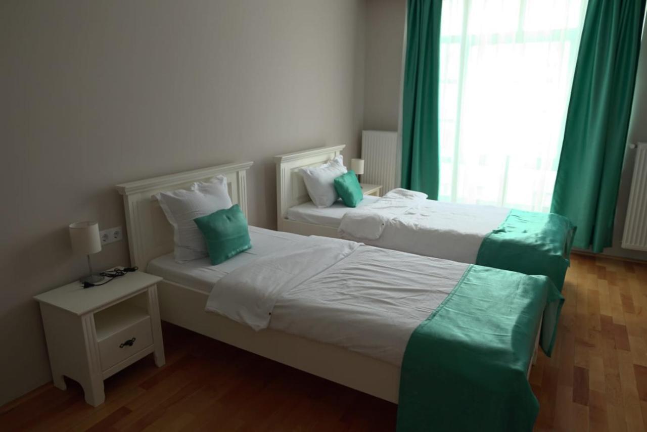 Green Villa Sibiu Bagian luar foto