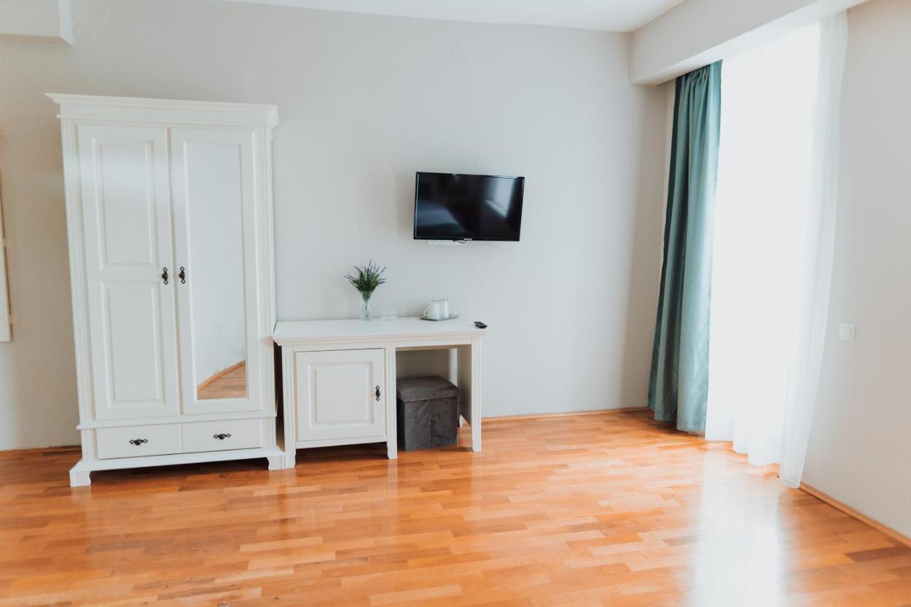 Green Villa Sibiu Bagian luar foto